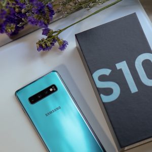 Samsung S10